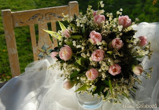 Jarní svatební květiny
