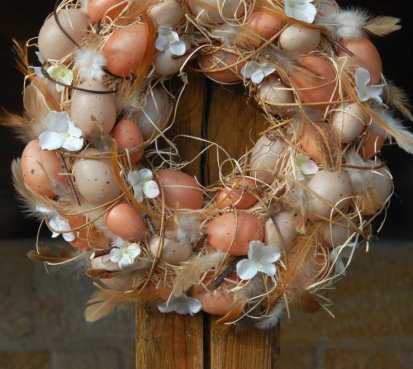 Velikonoční věnec s vejci