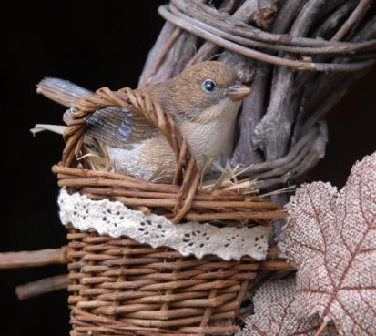 Podzimní proutěný věnec s ptáčkem