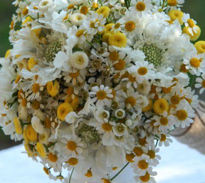 Luční svatební kytice