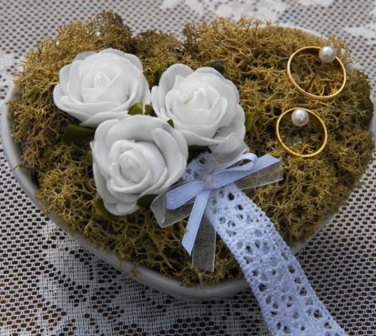 Svatební dekorace na snubní prsteny
