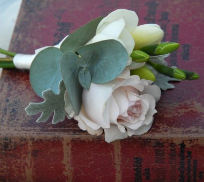 Romantická svatební kytice s čechravou