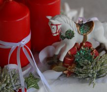 Adventní vánoční hvězda s koníkem