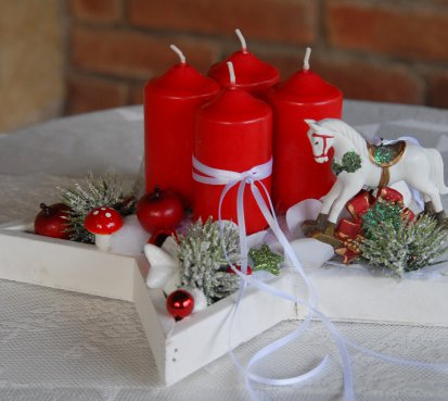 Adventní vánoční hvězda s koníkem