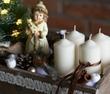 Pohádková adventní dekorace se svítícím stromečkem