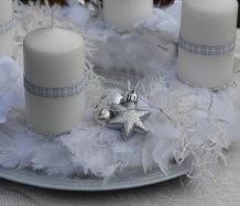 Adventní luxusní věnec v bílé