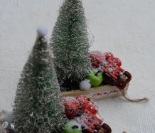 Vánoční stromeček se sáňkami