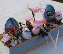 Jarní dekorace s ptáčkem