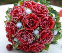 Vánoční zasněžená kytice