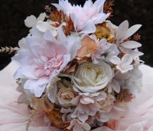Luxusní kytice z umělých květin