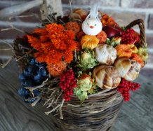 Podzimní dekorace v košíku