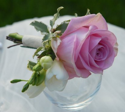 Romantická svatební kytice do růžova