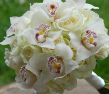 Svatební kytice s orchidejemi