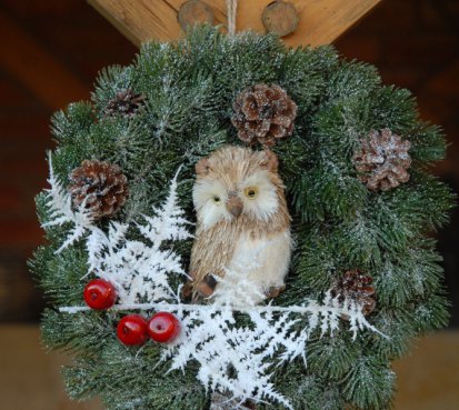 Vánoční věnec s moudrou sovou