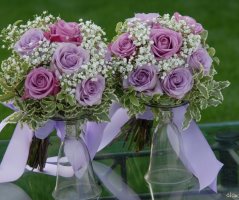 Svatba ve fialových tónech