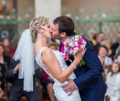 Fialovo růžová svatba