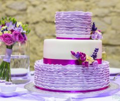 Fialovo růžová svatba