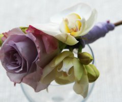 Svatba ve fialových tonech