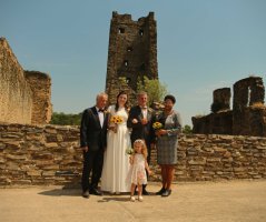 Slunečnicová svatba na Okoři