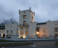 Konvalinková svatba na zámku Trnová