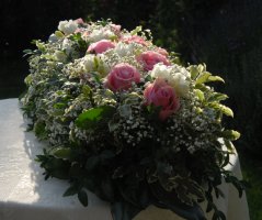 Letní luční svatba