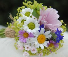 Luční kytice a svatba na Šumavě