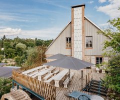 Dědkův mlýn a pivoňky