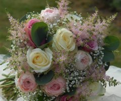 Letní a svěží svatba