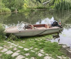 Dědkův mlýn a pivoňky